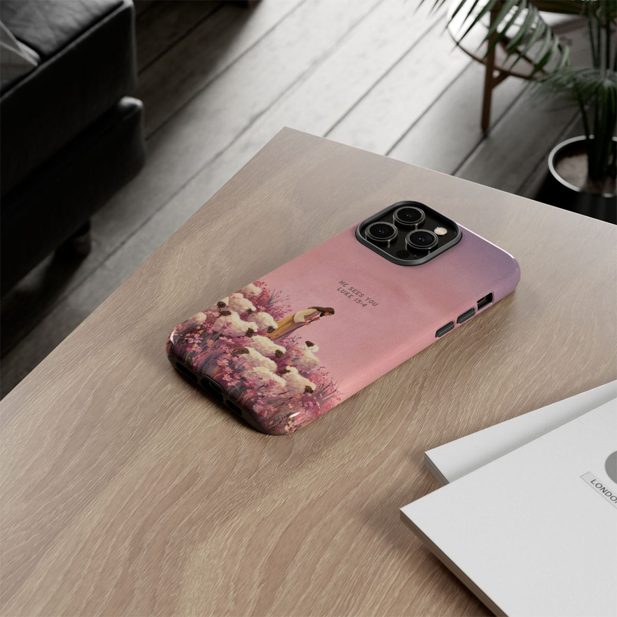 Christelijk telefoonhoesje Hij ziet jou roze mat