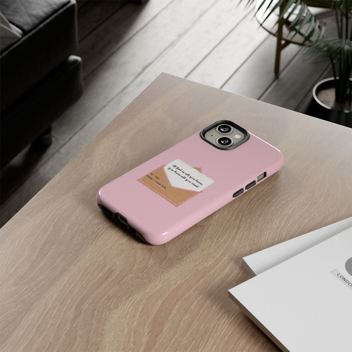 Christelijk telefoonhoesje God is alles wat je nodig hebt roze mat